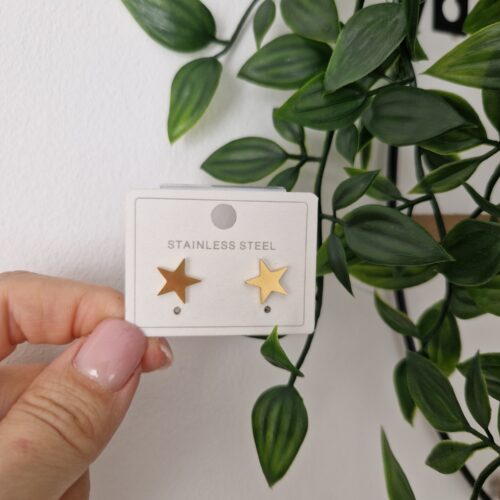 EARRINGS - GOLD STAR STUDS