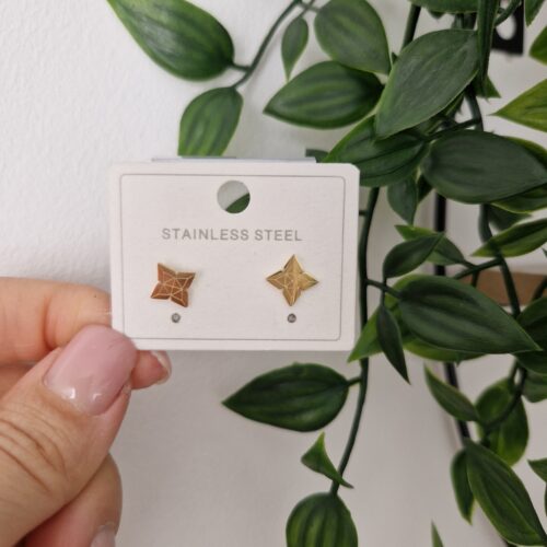 EARRINGS - GOLD STUDS