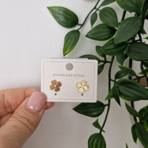 EARRINGS - GOLD CLOVER STUDS