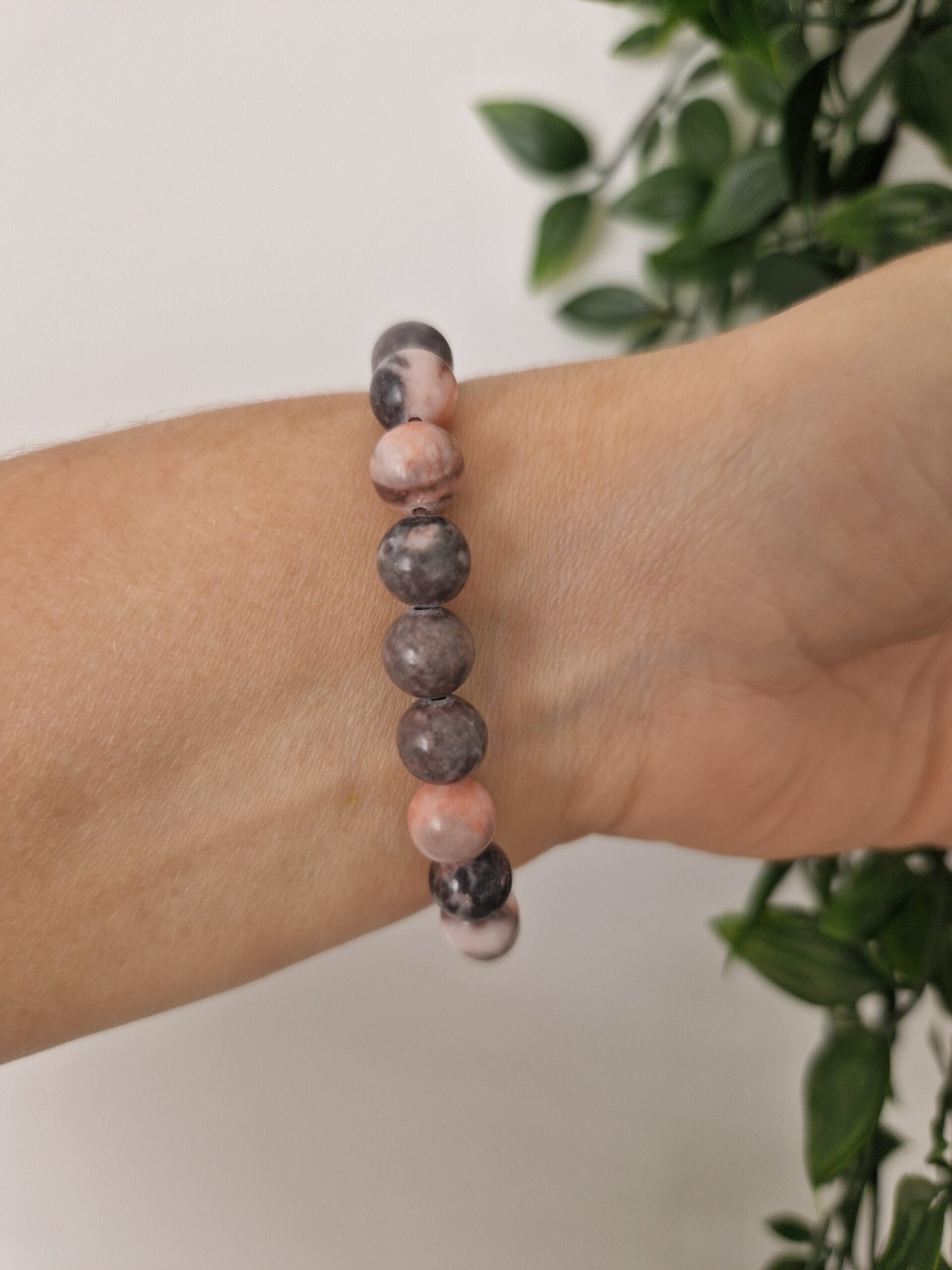 Dog Mum Elastic Stone Bracelet - Image 2