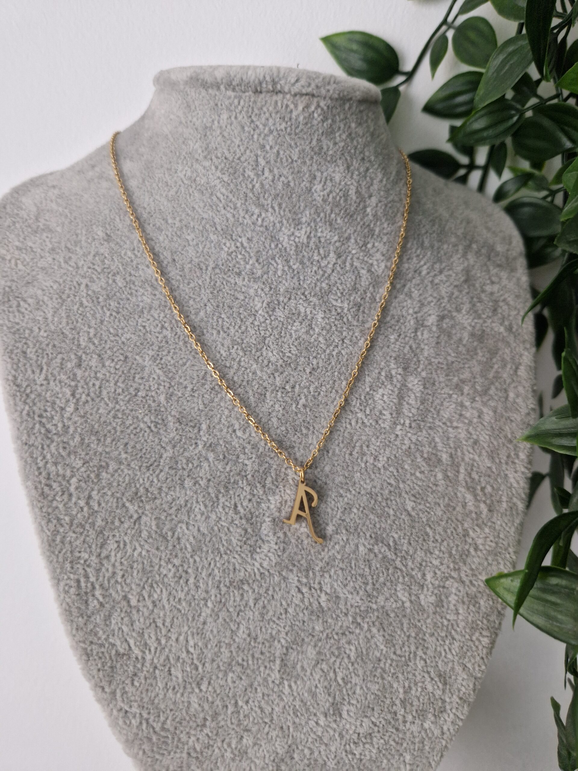 NECKLACE - GOLD LETTER A