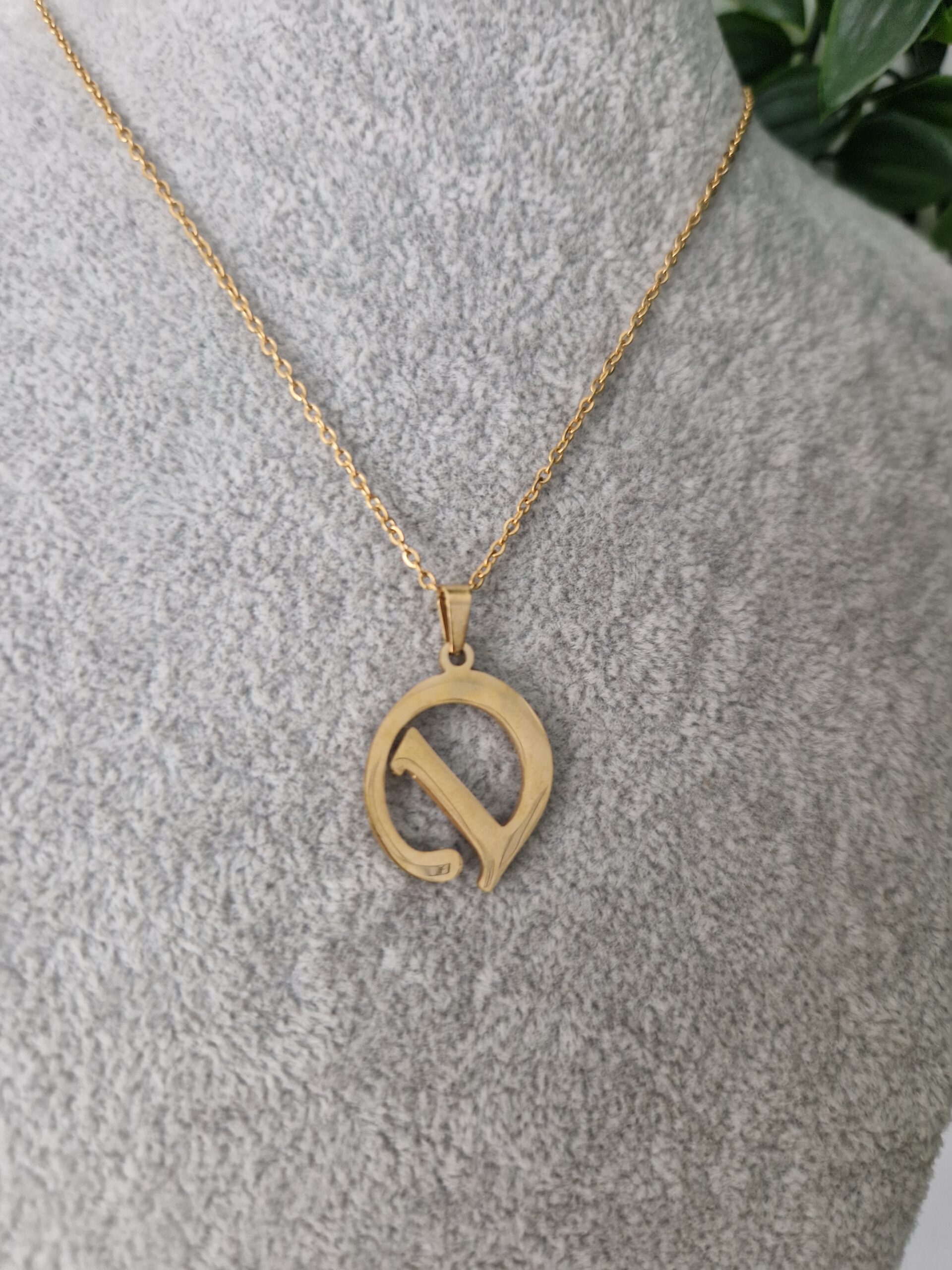 NECKLACE - GOLD LETTER D - Image 2