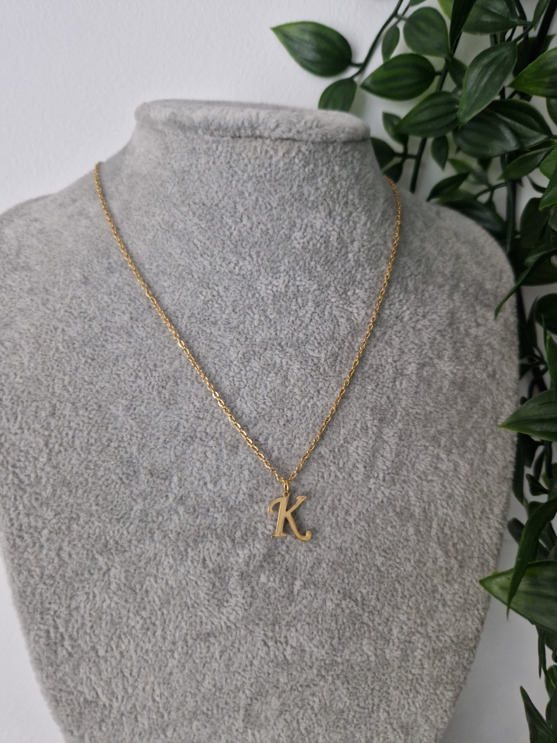 NECKLACE - GOLD LETTER K
