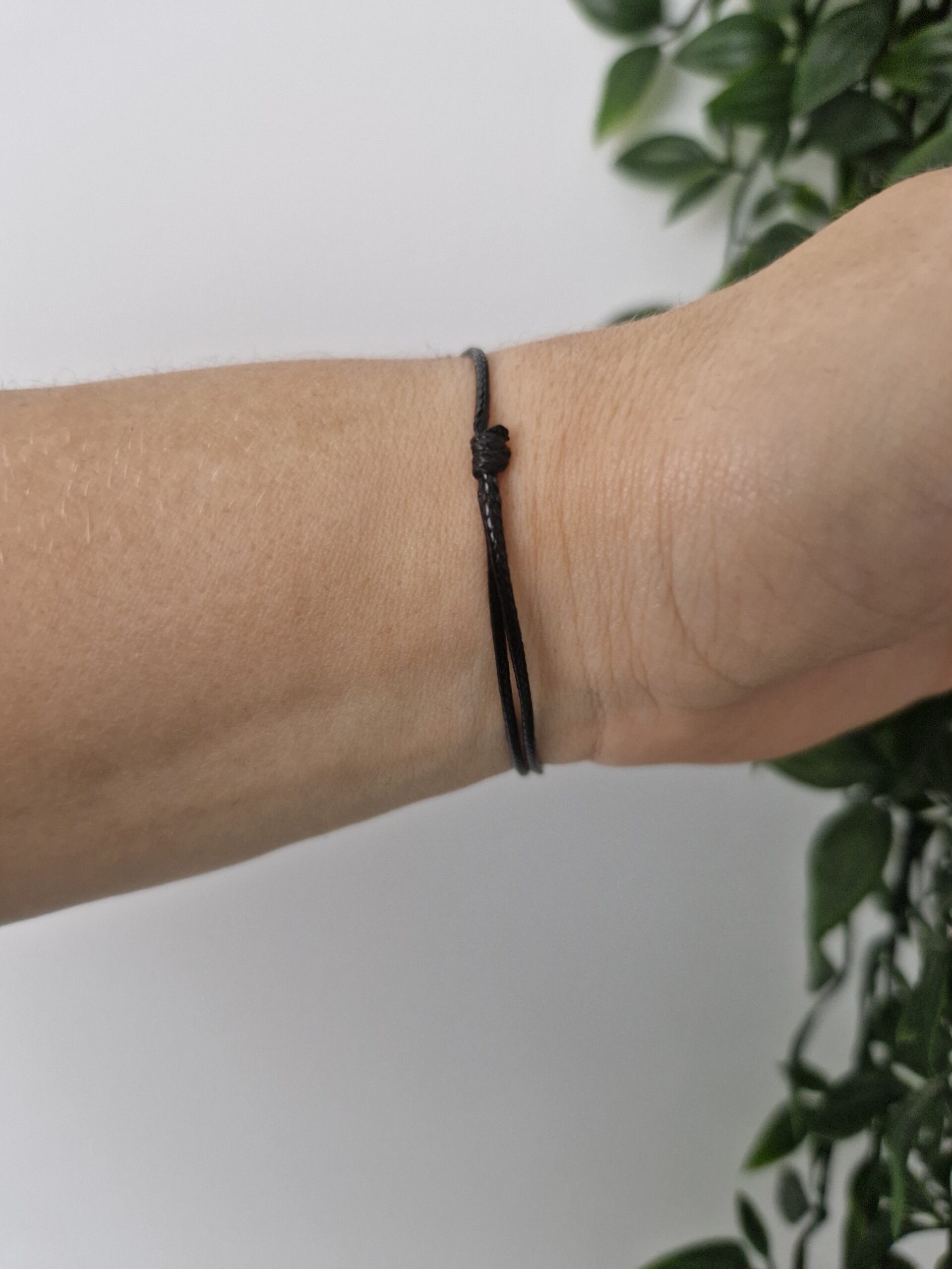 Leaf Gold Black Bracelet - Image 2