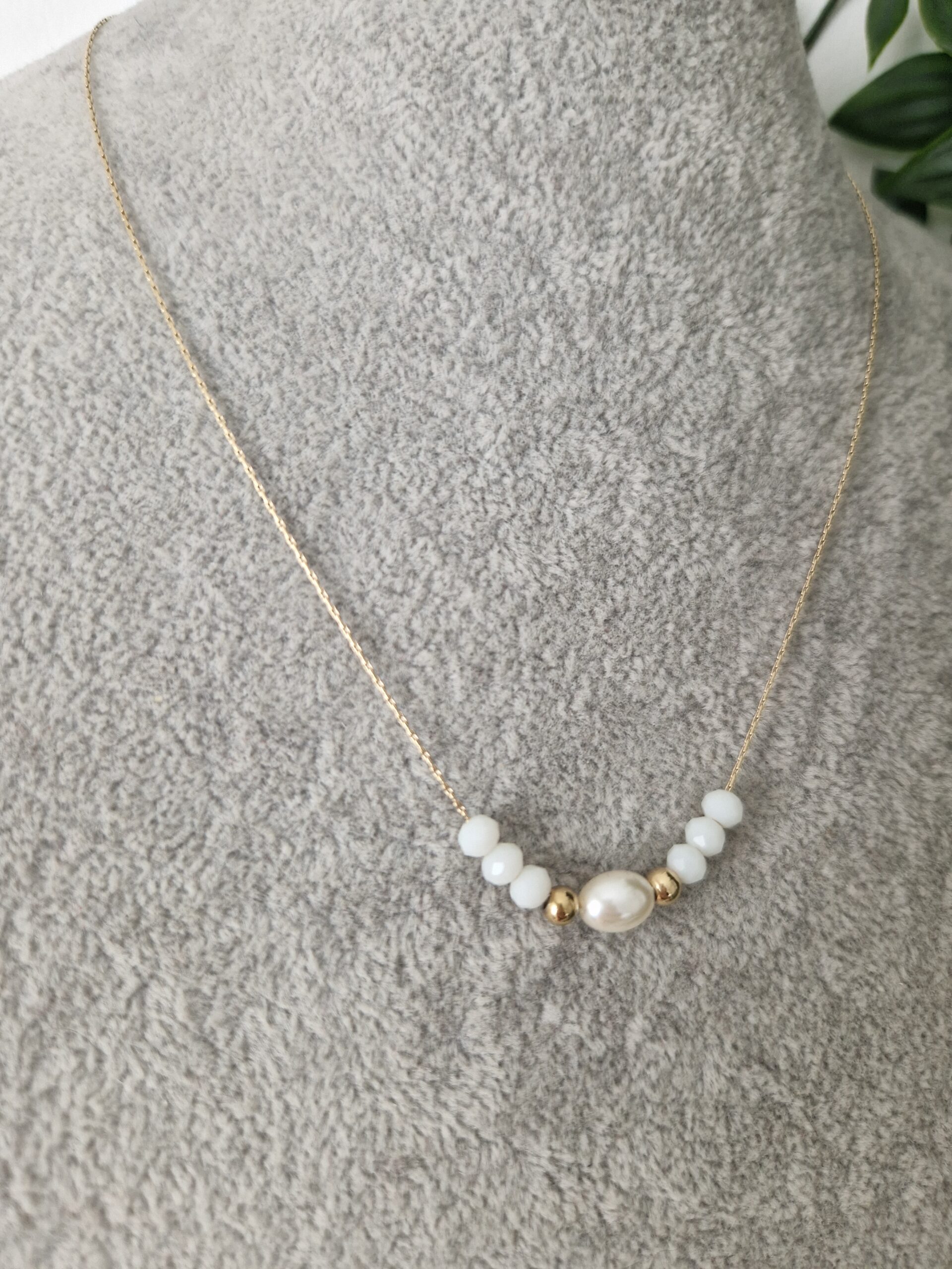 Pearl Gold Necklace - Image 2