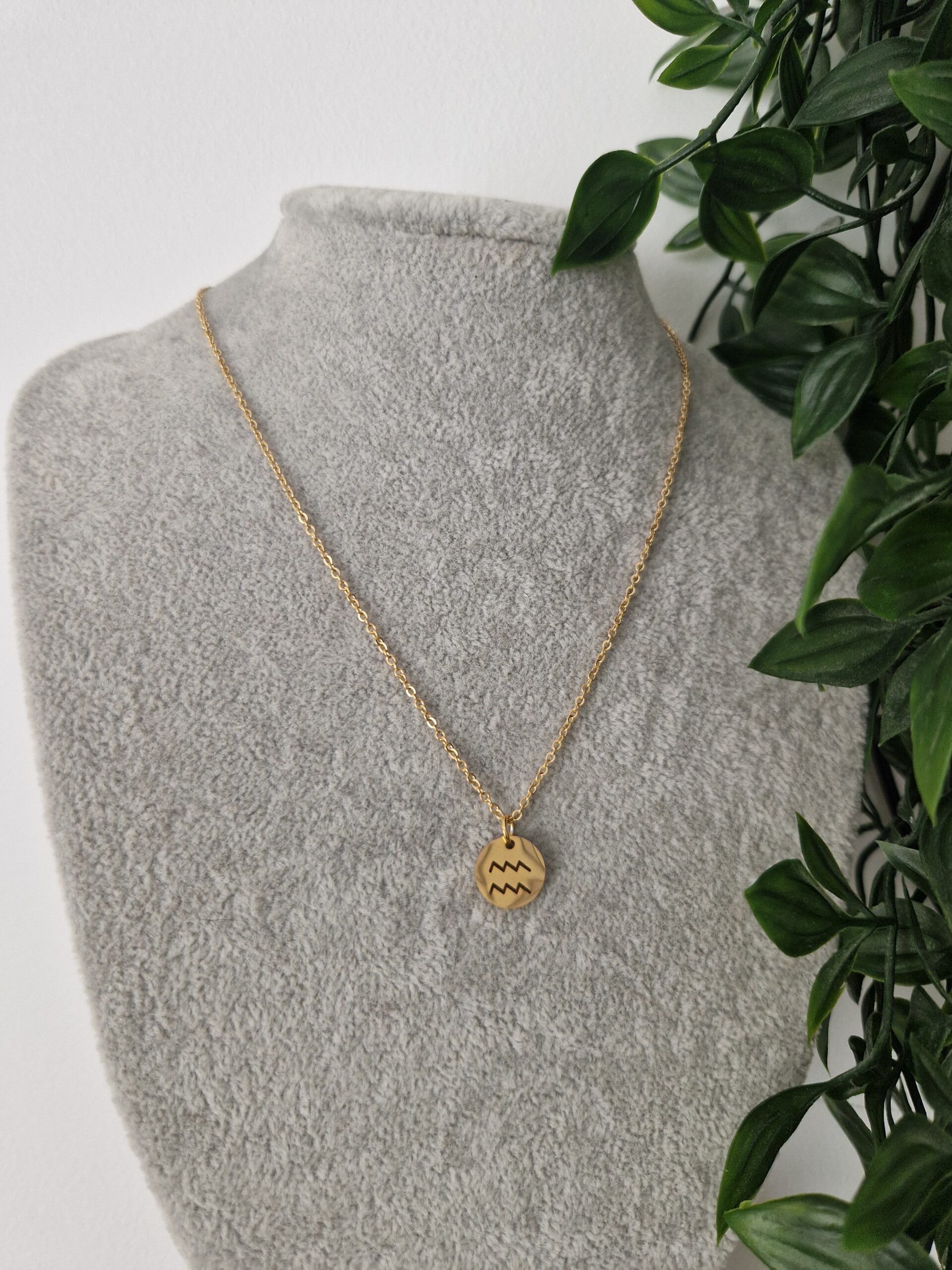 NECKLACE - GOLD AQUARIUS