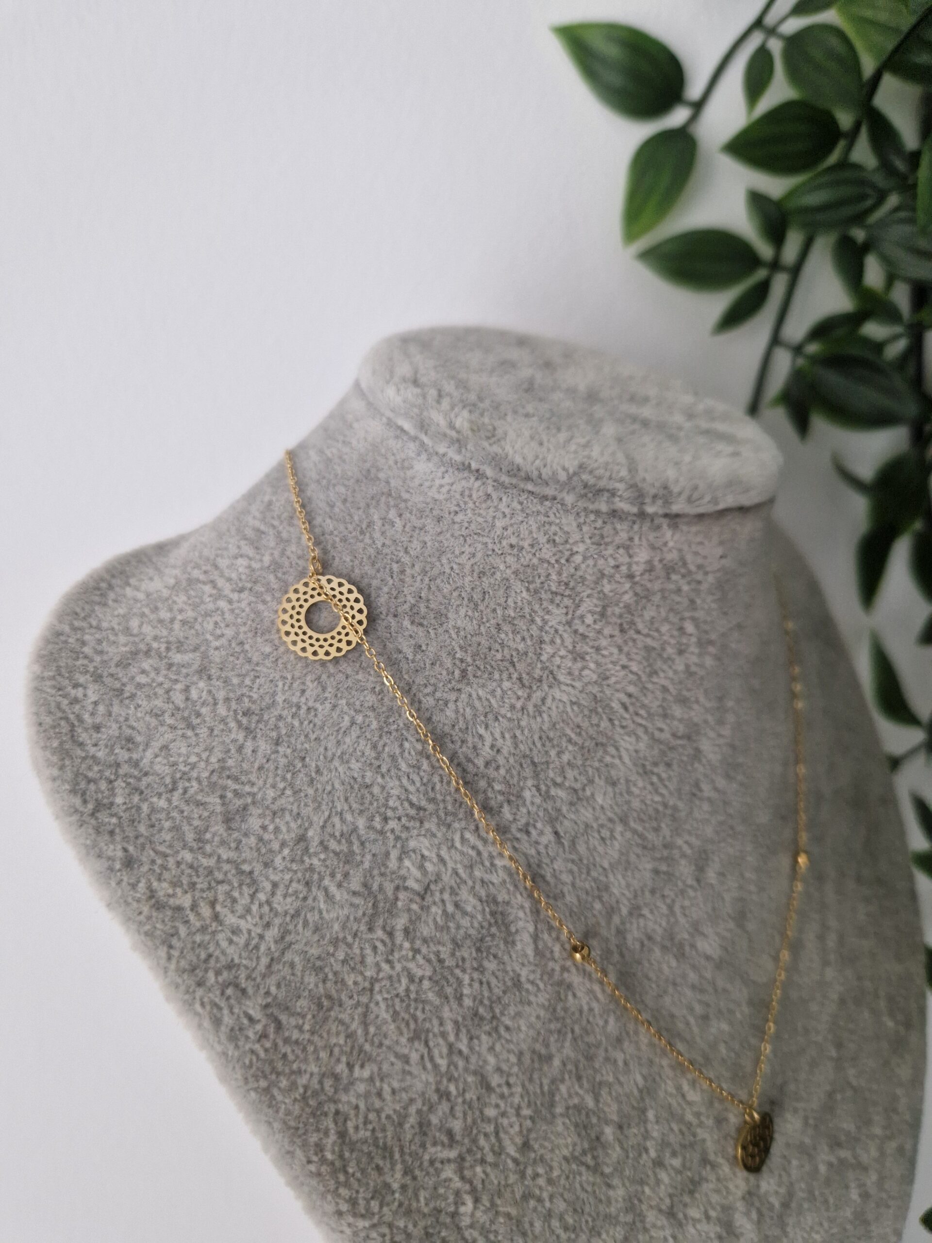 Heart Shape Gold Necklace - Image 3