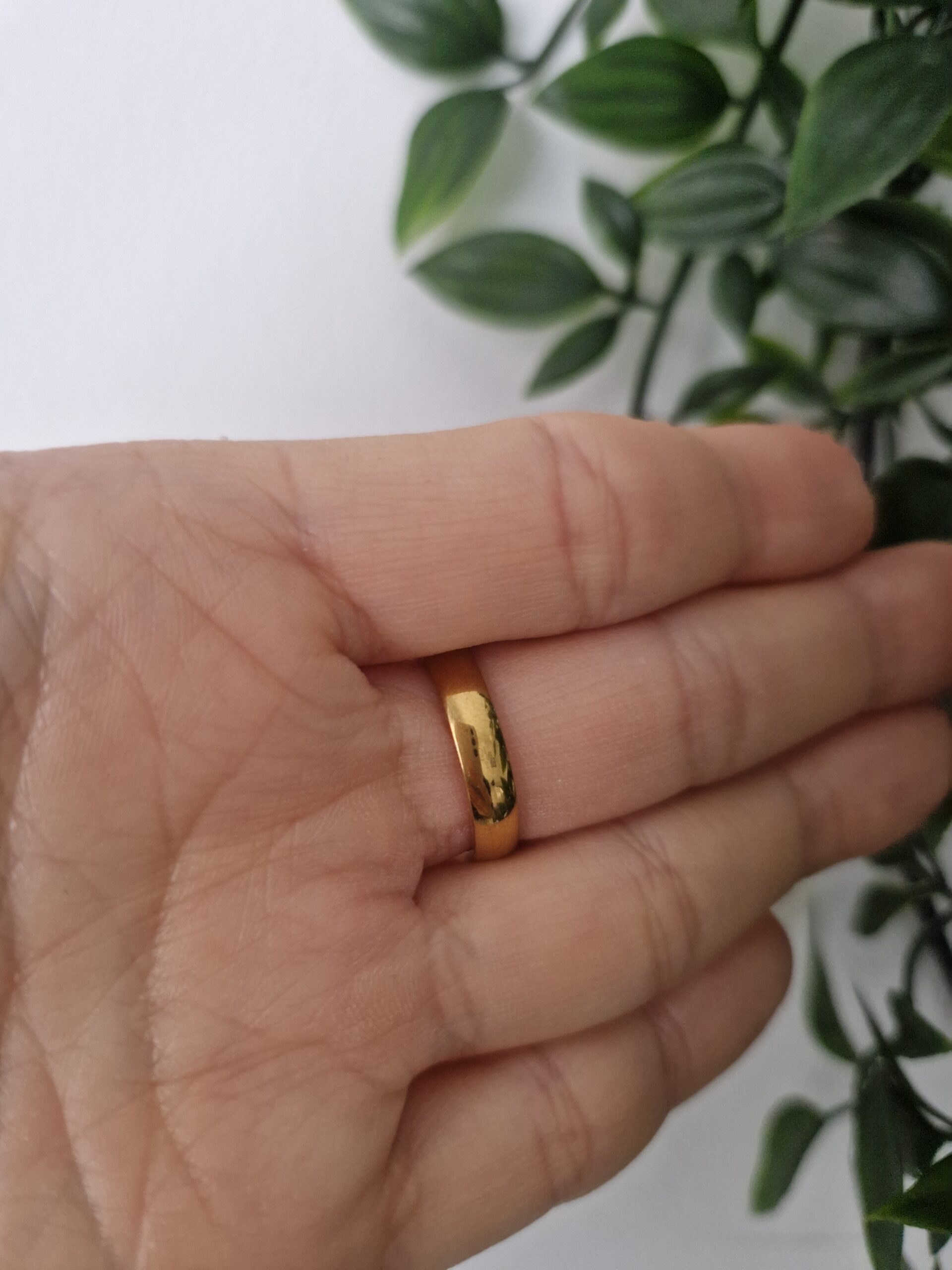 RINGS - GOLD SIZE 7 - Image 2