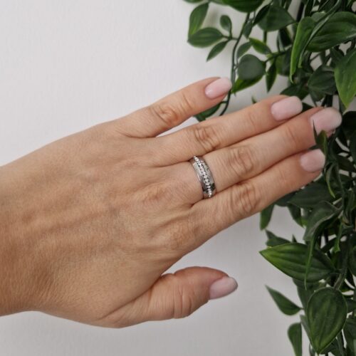 RINGS - SILVER SIZE 7