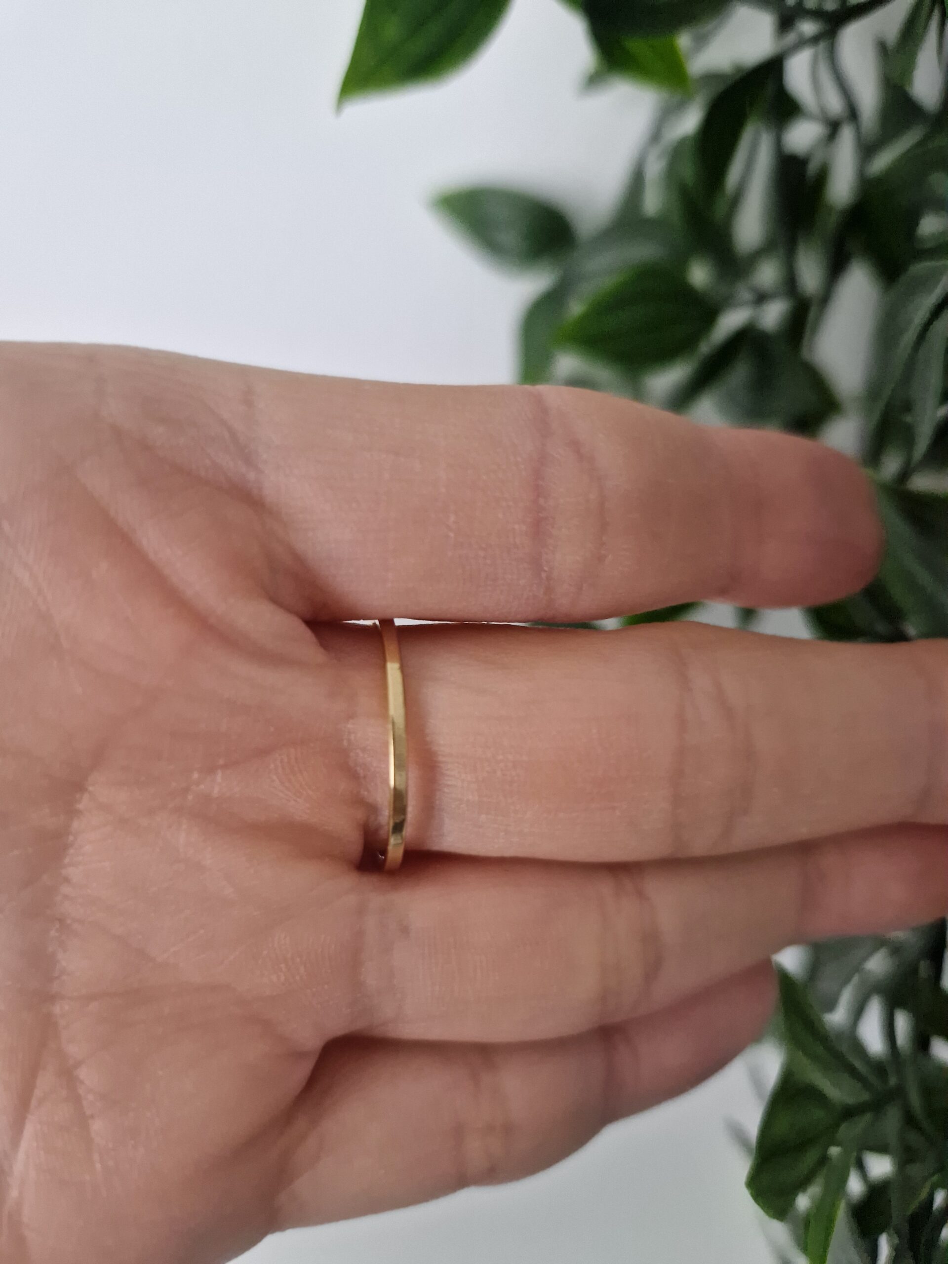 RINGS - GOLD ONYX SIZE 8 - Image 4