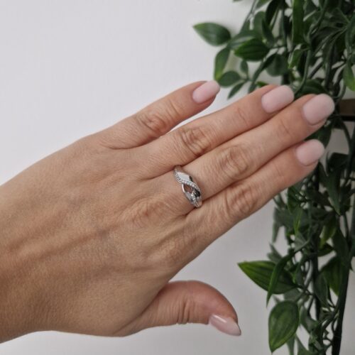 RINGS - SILVER SIZE 8