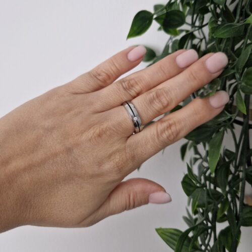 RINGS - SILVER SIZE 8