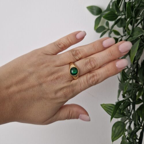 RINGS - GOLD GREEN GEM SIZE 9