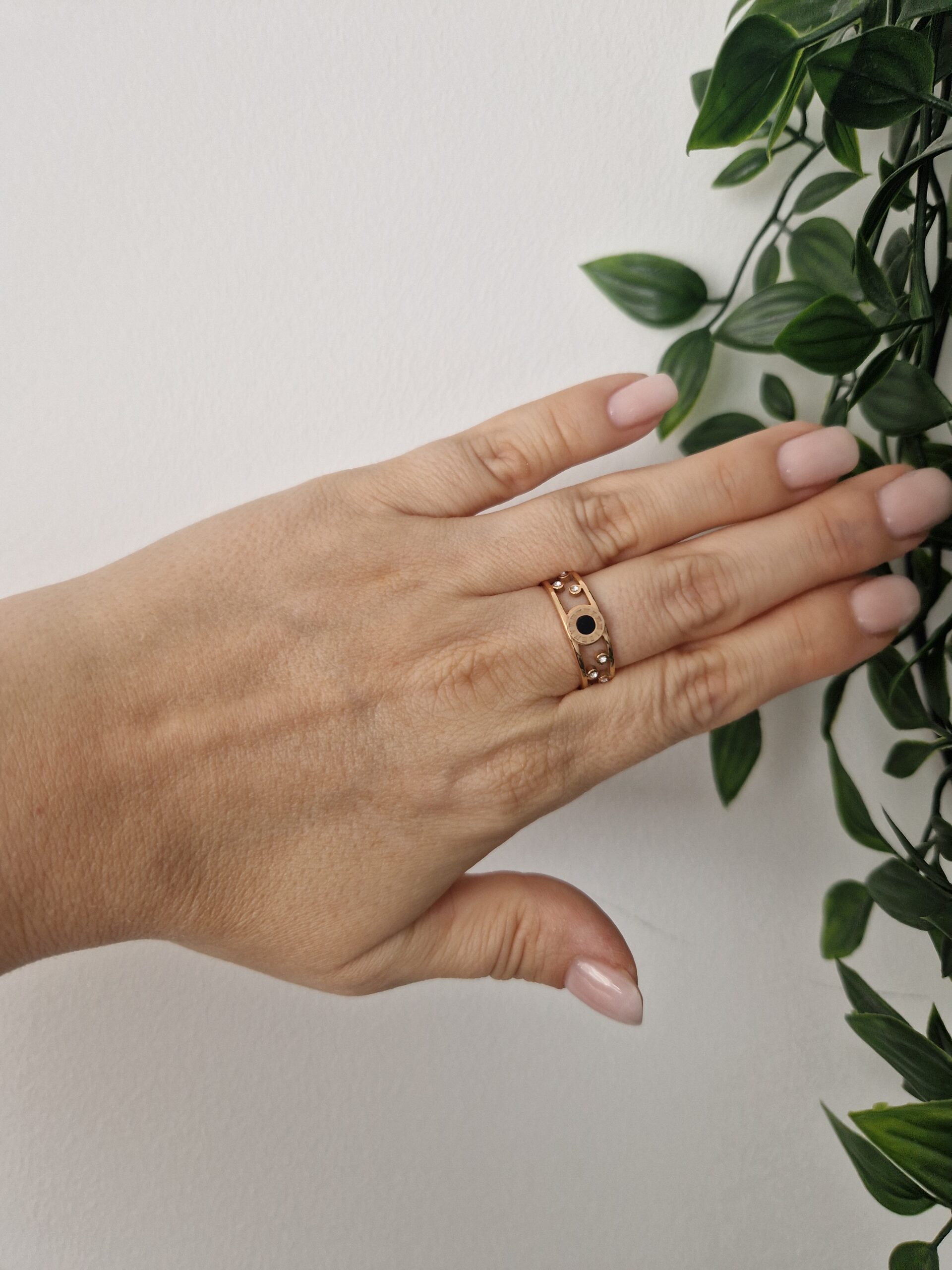 RINGS - ROSE GOLD BLACK ONYX SIZE 9