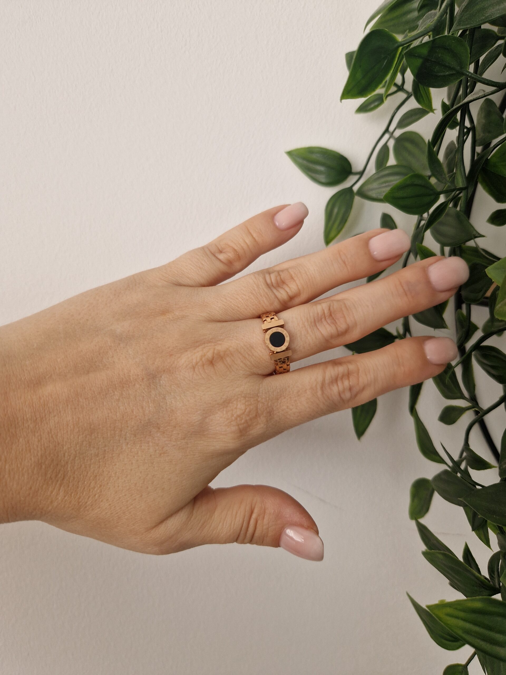 RINGS - ROSE GOLD BLACK ONYX SIZE 9