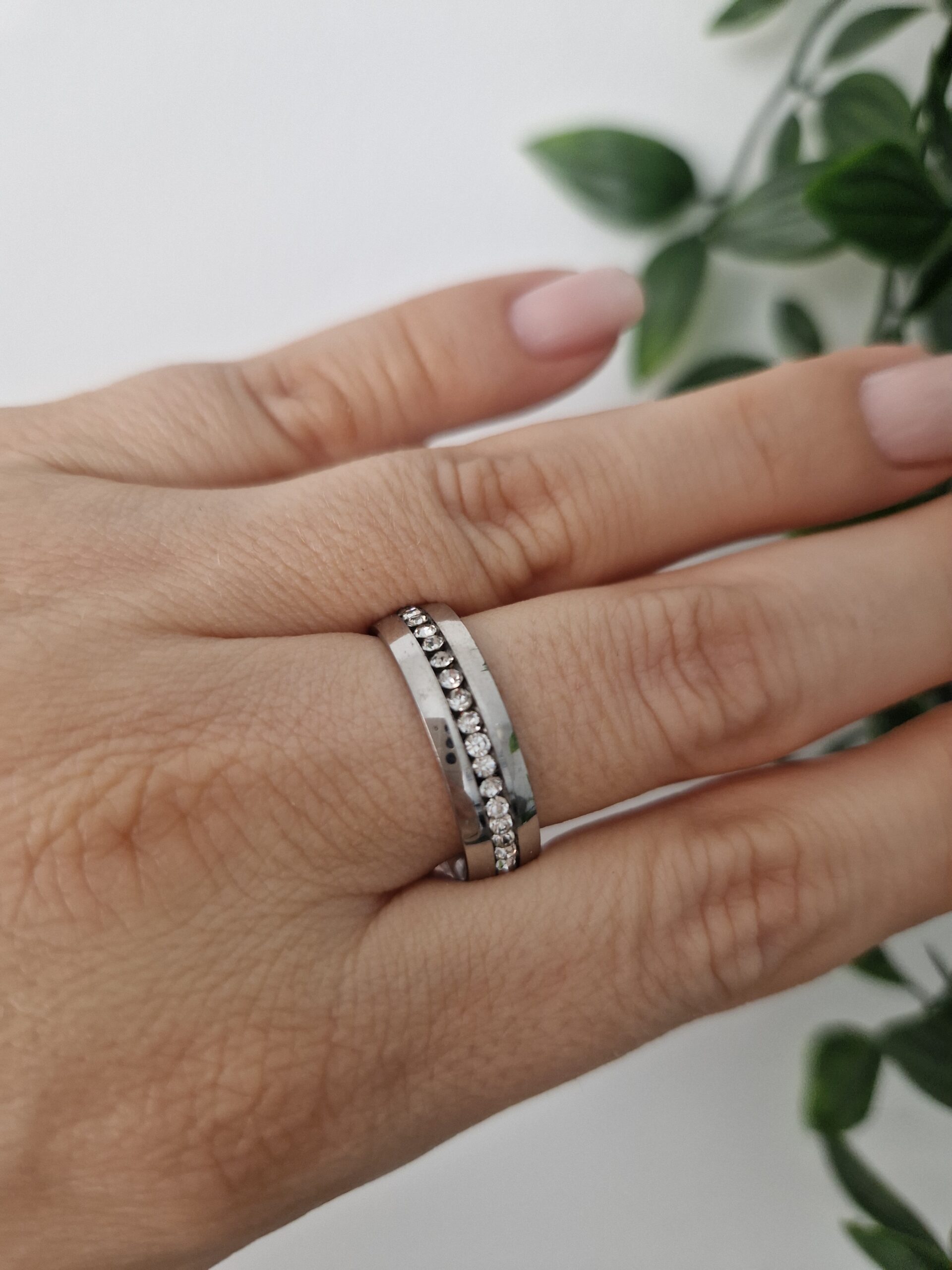 RINGS - SILVER ZIRCONIA SIZE 9 - Image 2