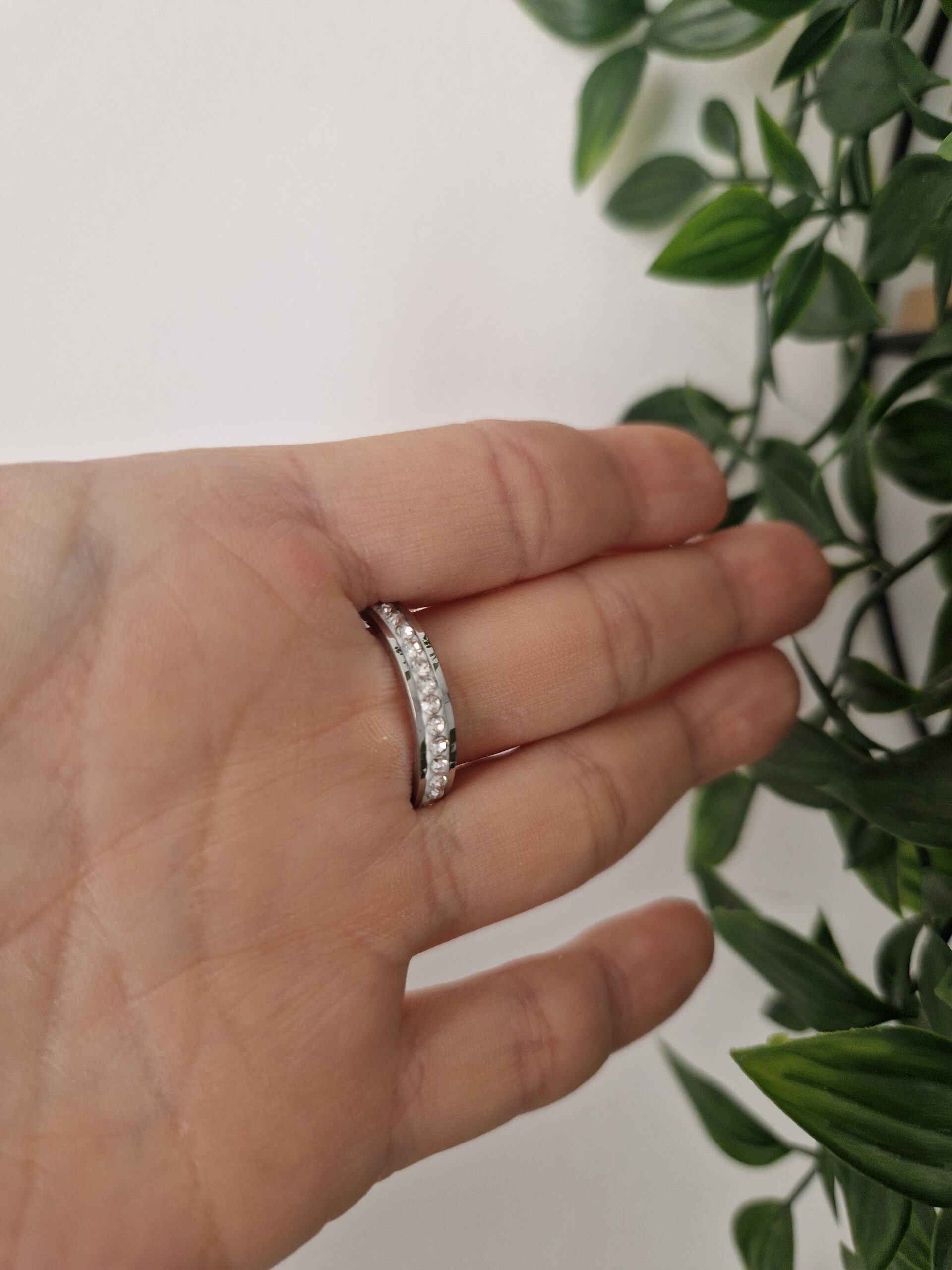 RINGS - SILVER ZIRCONIA SIZE 9 - Image 3