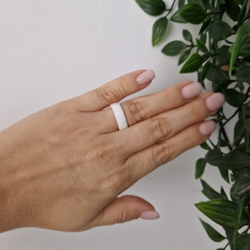 RINGS - WHITE SIZE 6