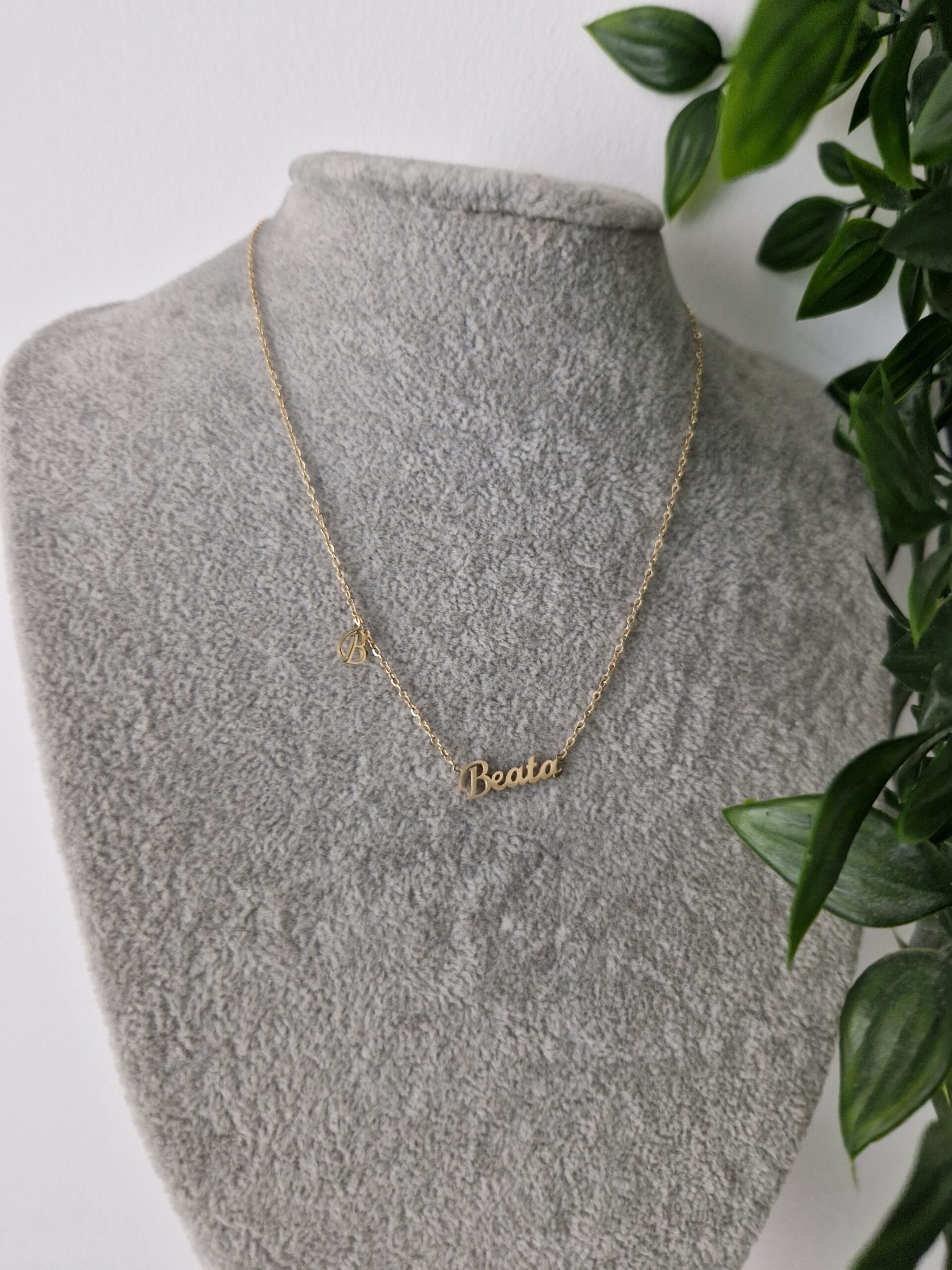 NECKLACE NAME - GOLD BEATA