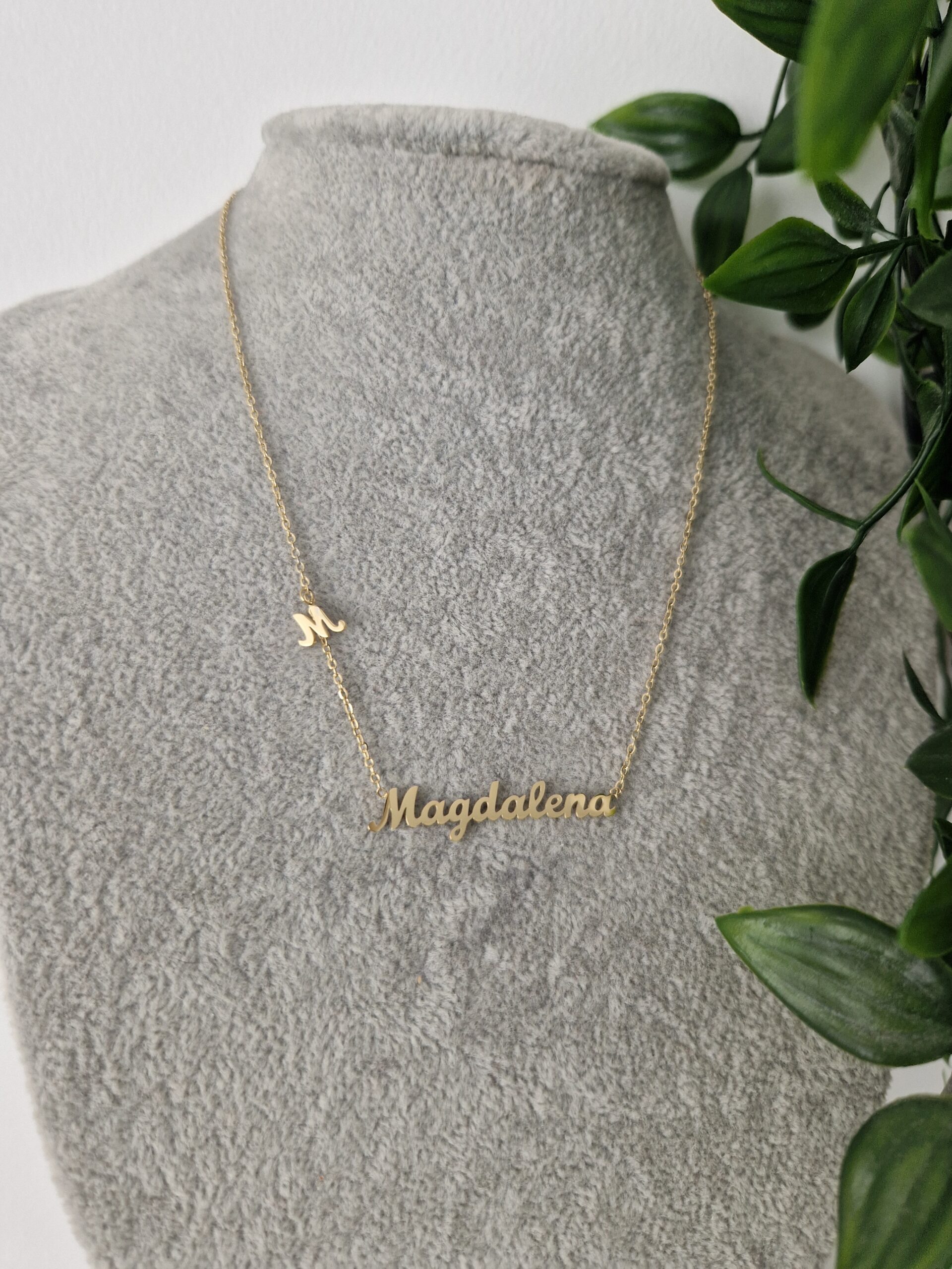 NECKLACE NAME - GOLD MAGDALENA