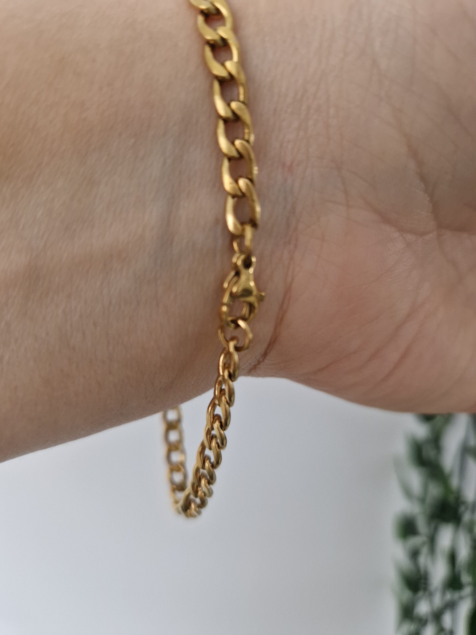 Chunky Chain Bracelet - Image 3