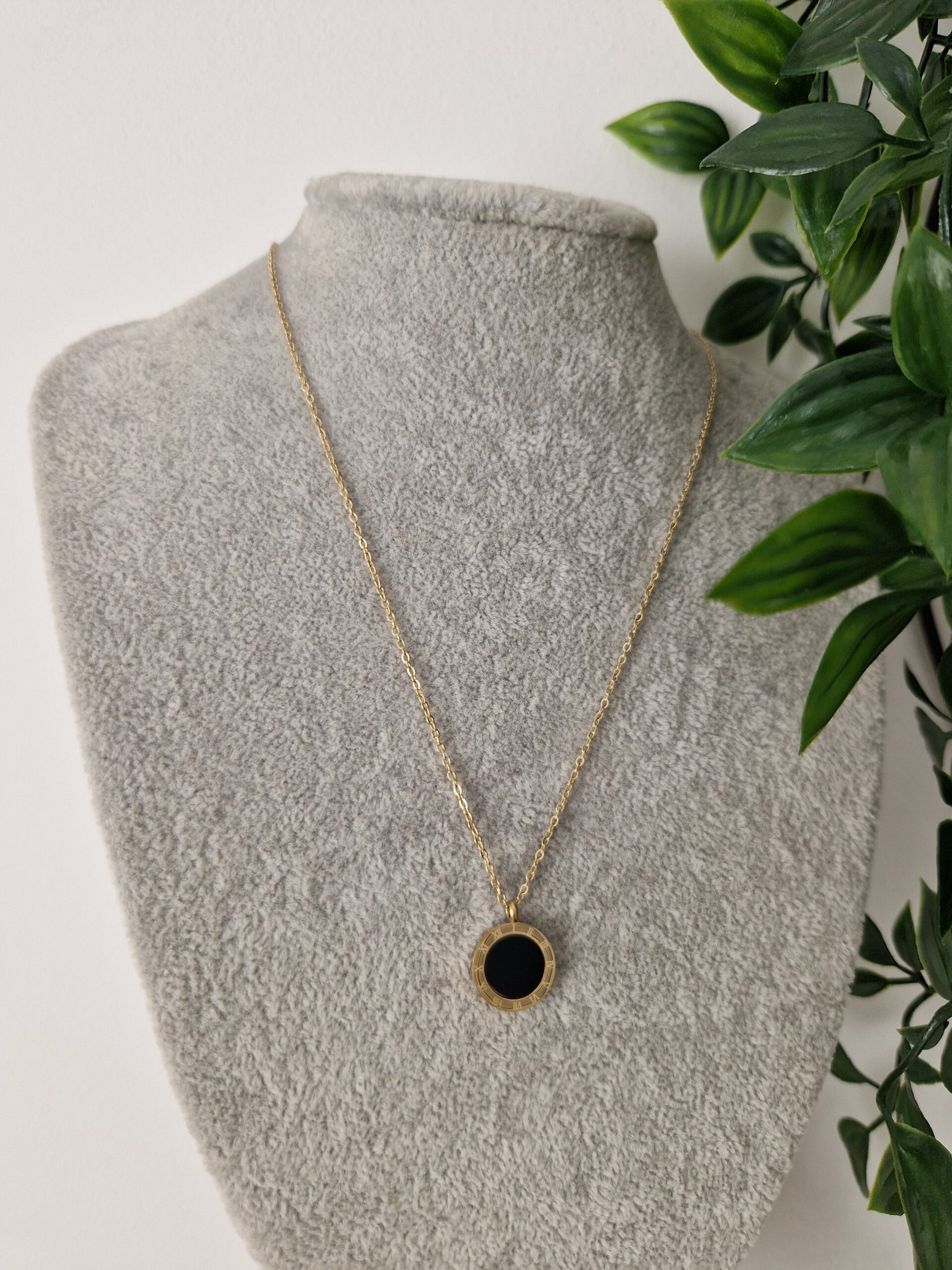 Gold Back Onyx Necklace