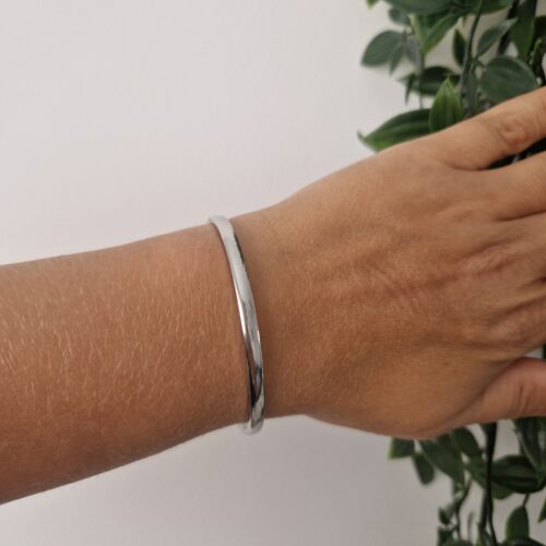 Essential Silver Bangle