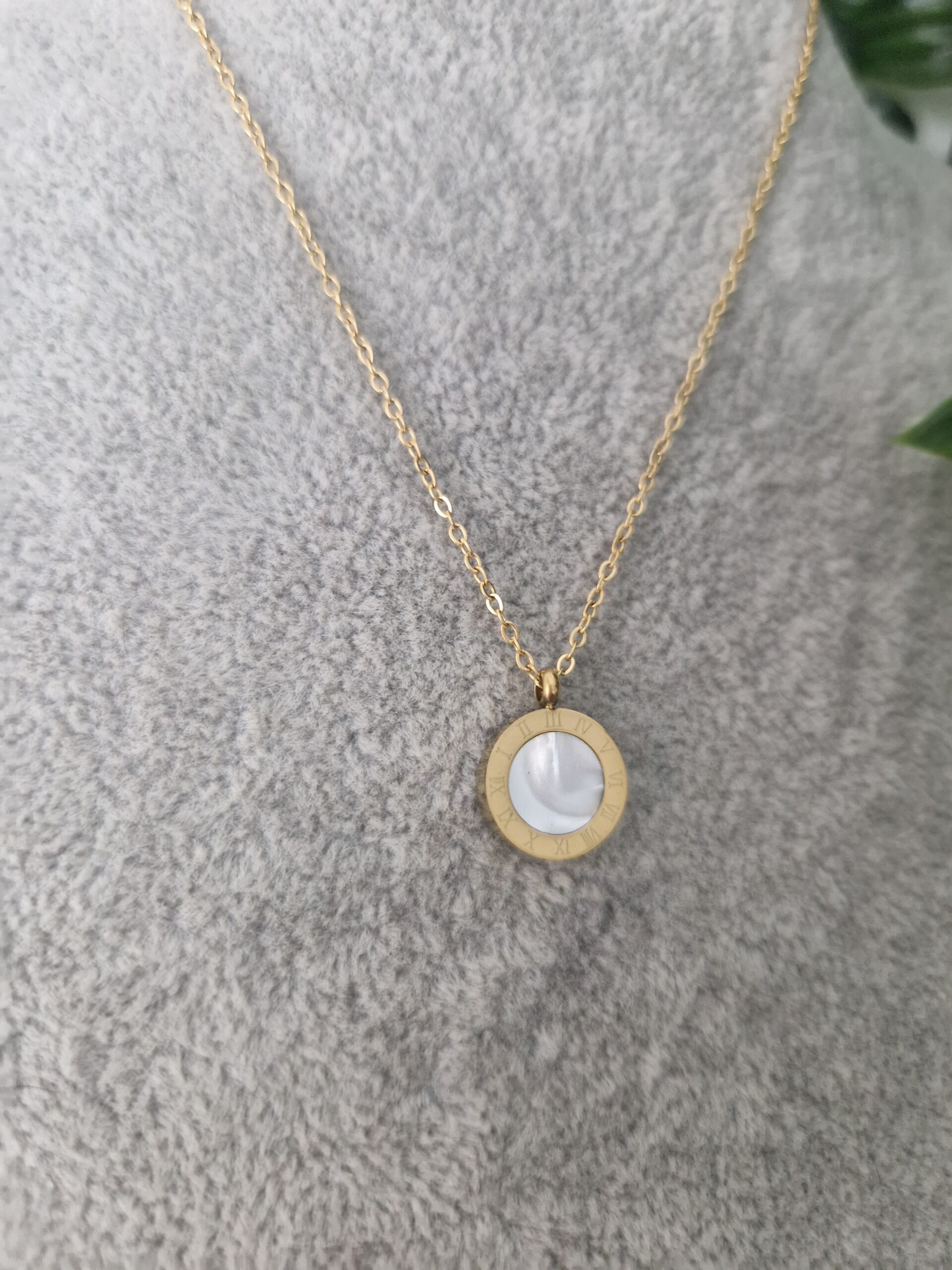 Gold Black Onyx Necklace Reversable - Image 4