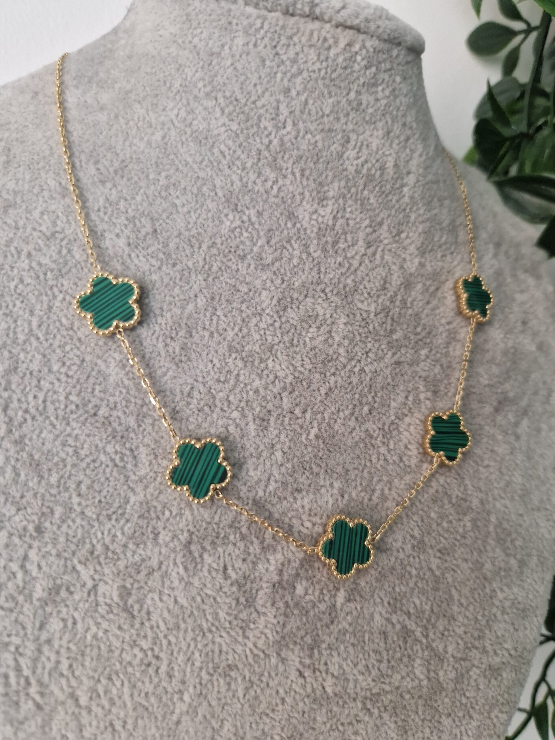 Green Lilou Gold Necklace - Image 3