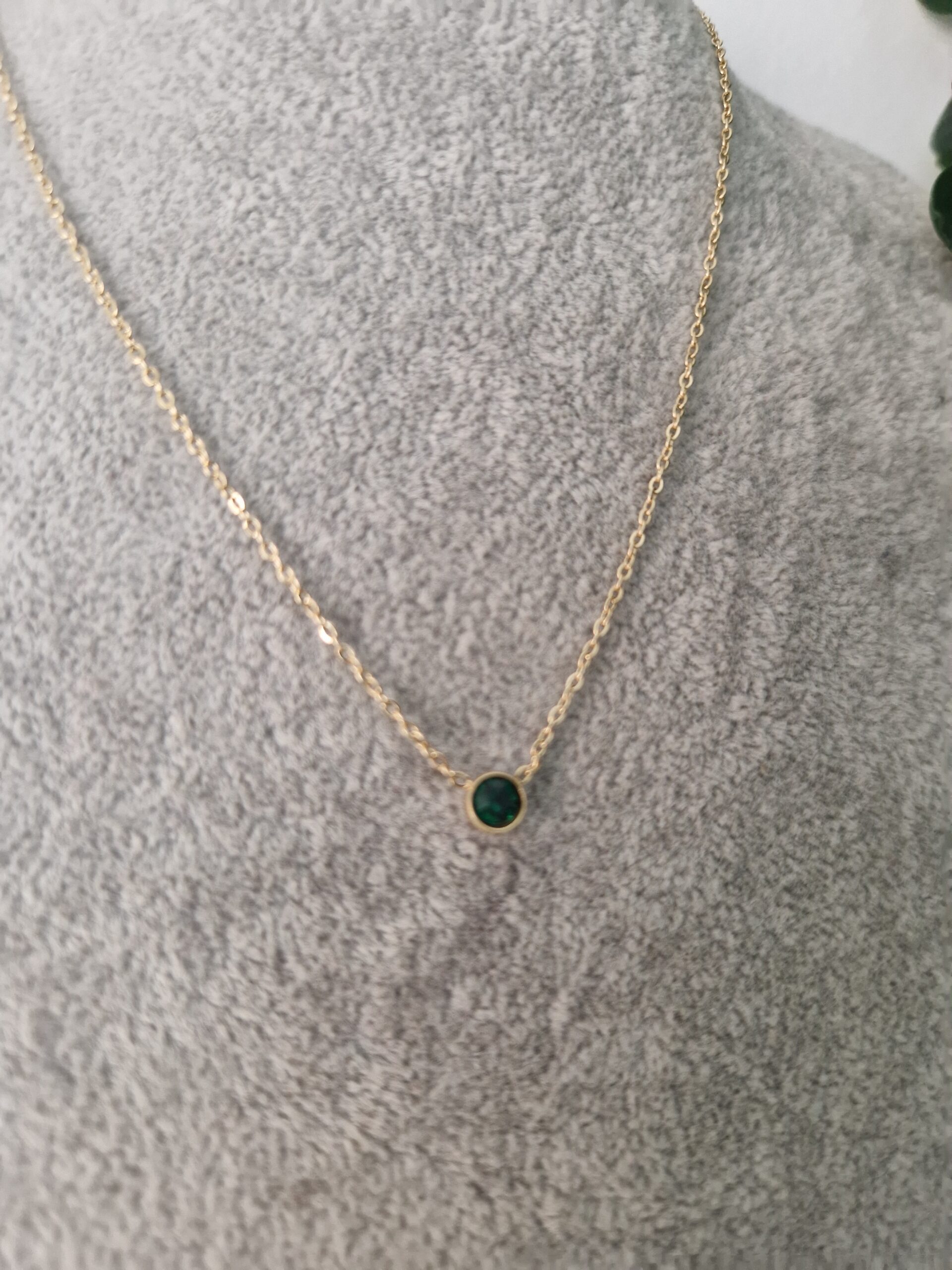 Green Zirconia Gold Necklace - Image 2
