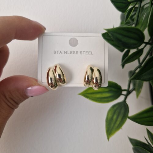 Basic Stud Earrings
