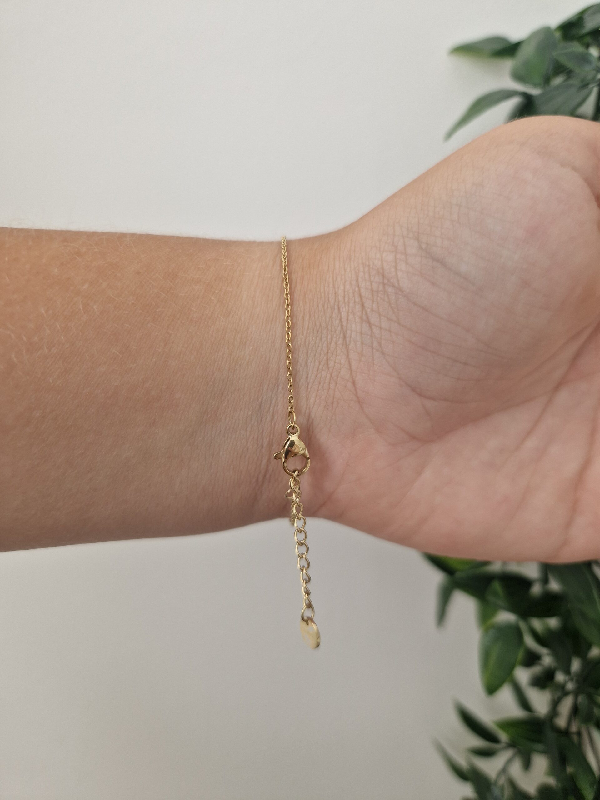 Minimalistic Gold Bracelet - Image 2