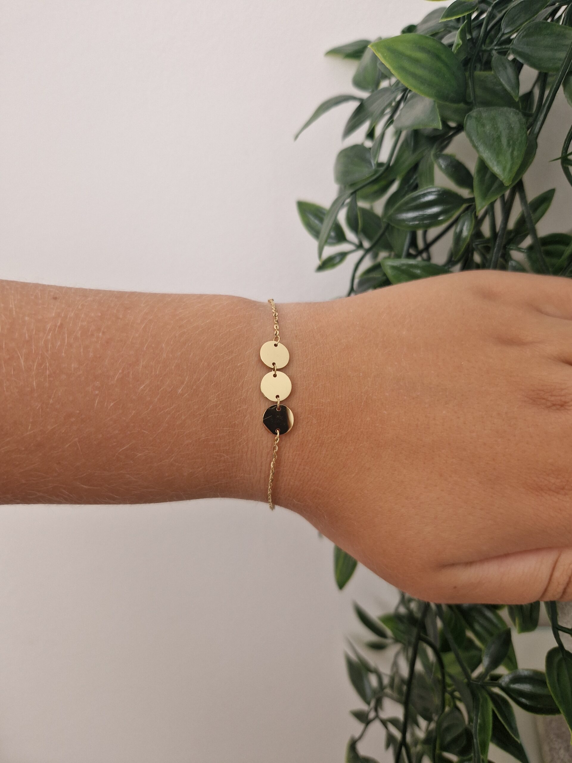 Minimalistic Gold Bracelet
