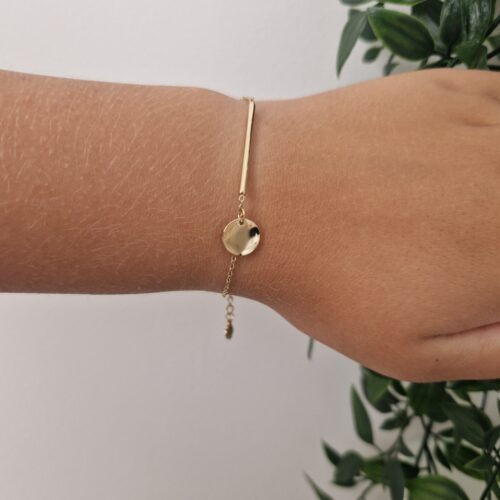 Minimalistic Gold Bracelet