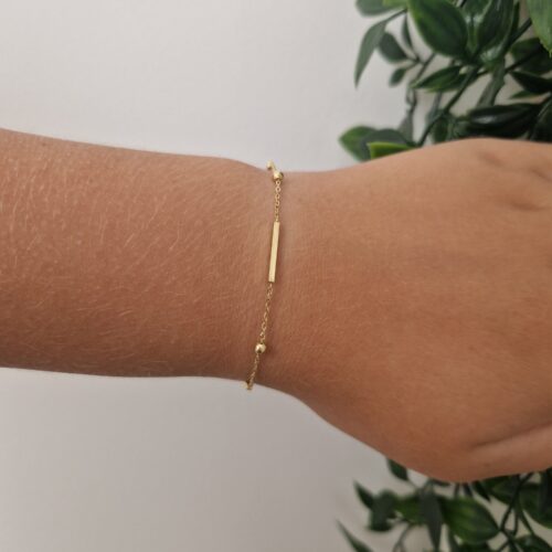 Minimalistic Gold Bracelet