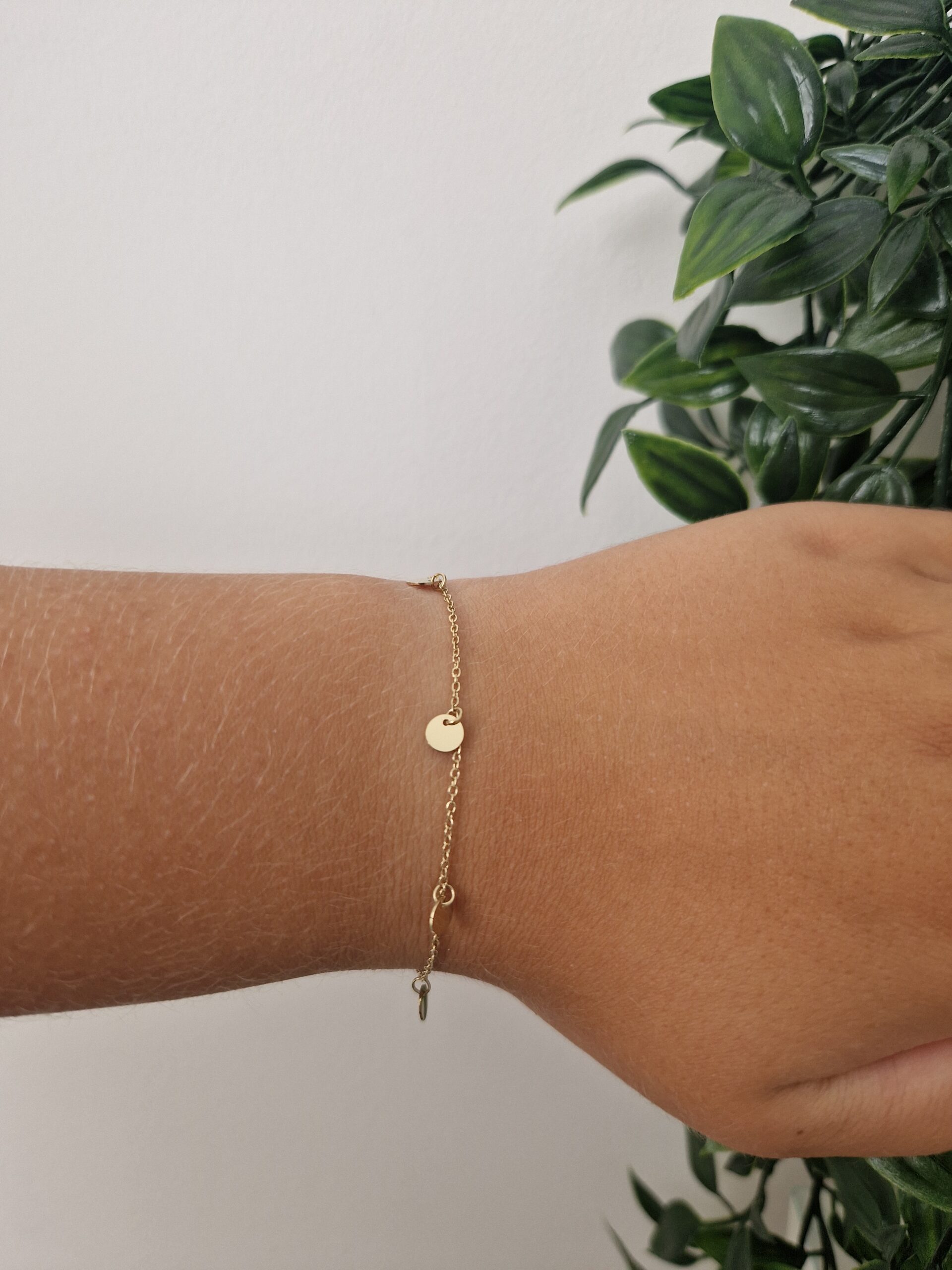 Minimalistic Gold Bracelet