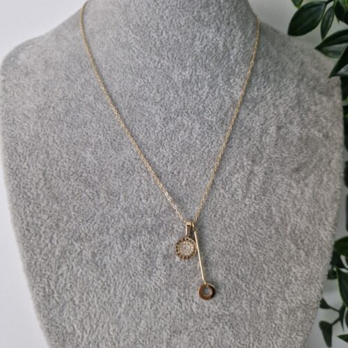 Zirconia Onyx Gold Necklace