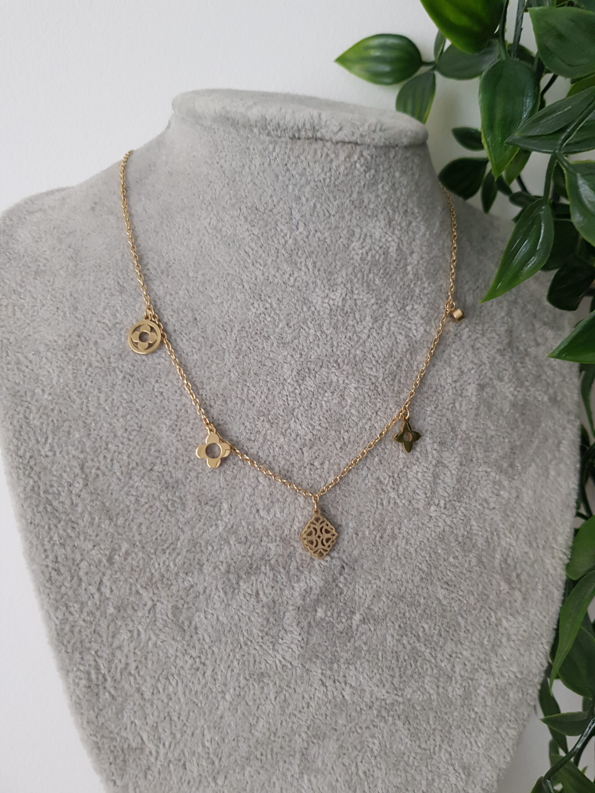 Lilou Gold Necklace
